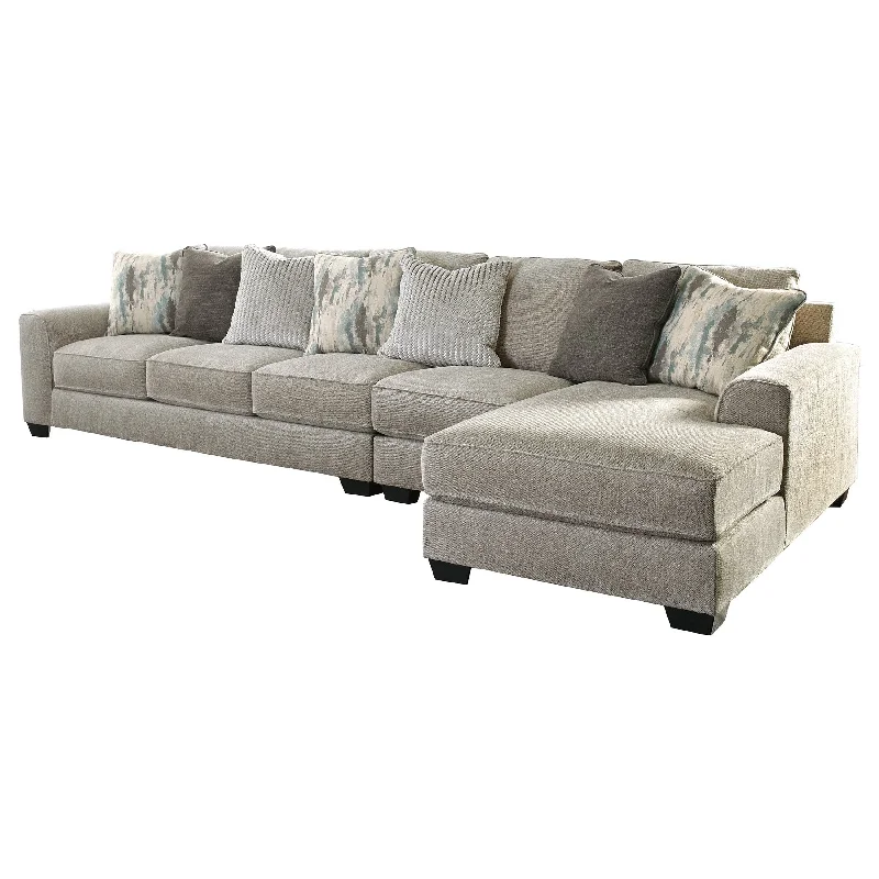 Benchcraft® Ardsley 3-Piece Sectional With Chaise