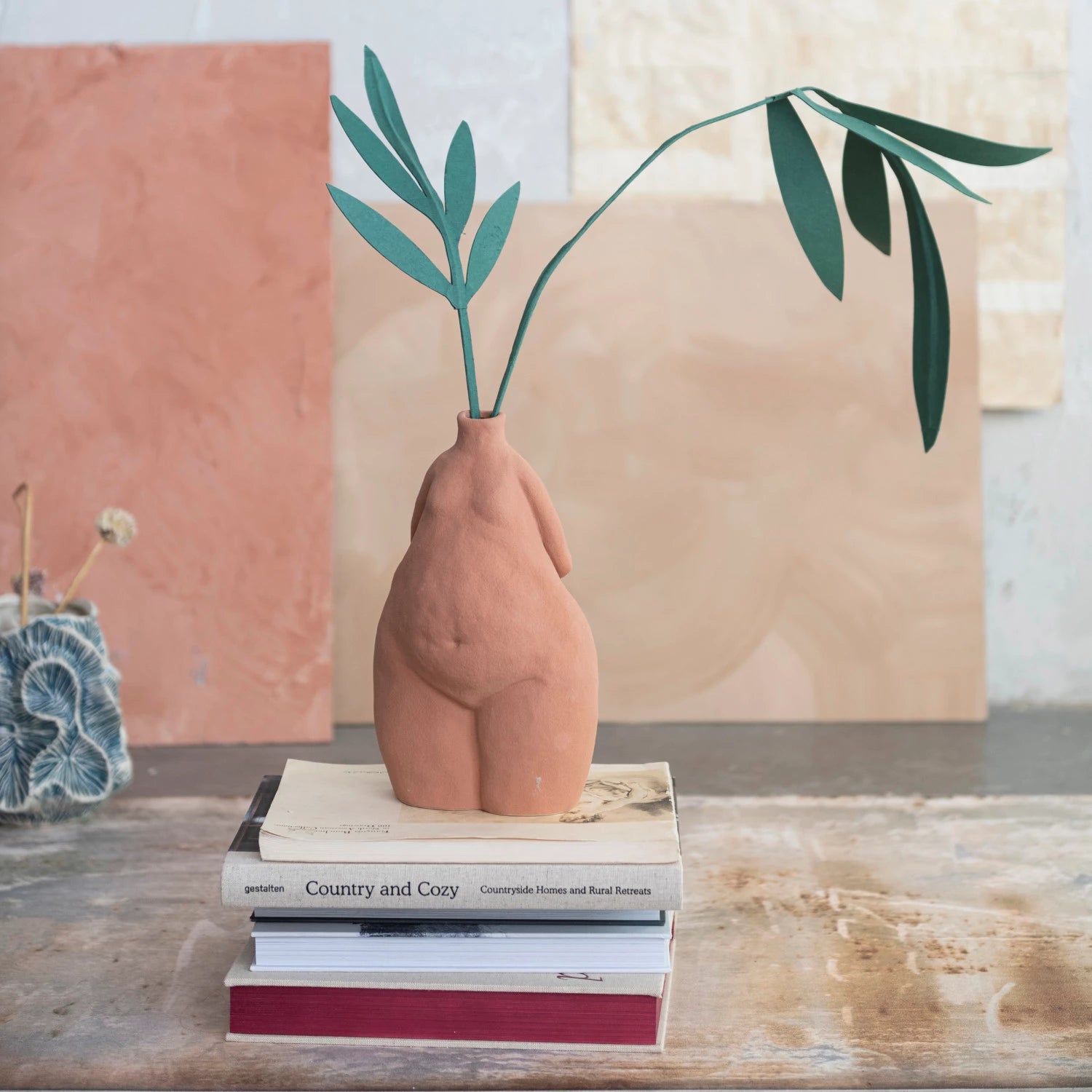 Bloomingville - Terracotta Body Vase