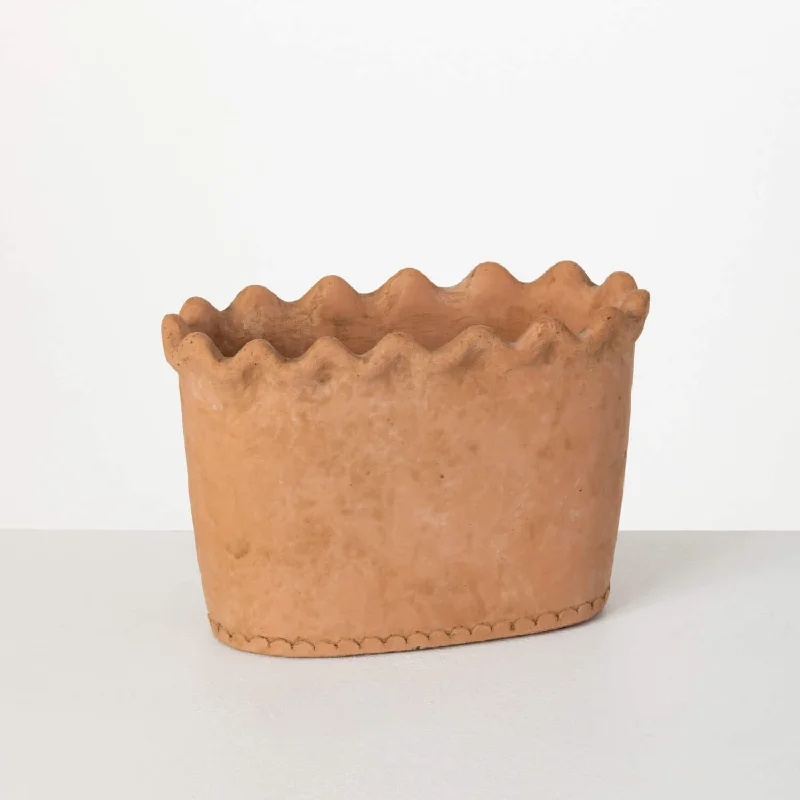 Sullivans - Scalloped Edge Garden Pot